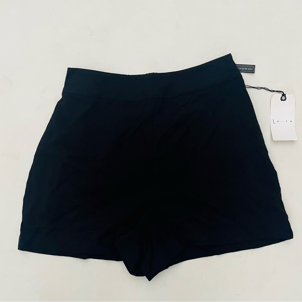 NWT Leith  Elastic Waist Shorts Black Size Small